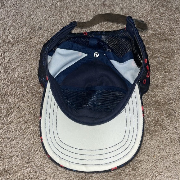 Floral true religion trucker hat - Picture 4 of 4